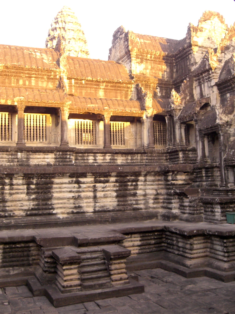 Second level galleries