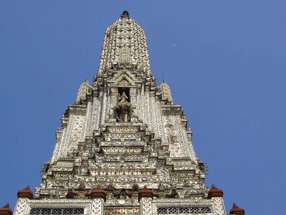 Wat Arun (104m.)
