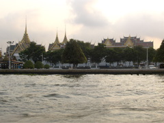 Wat Pho (XVIIc.) from Chao Phraya