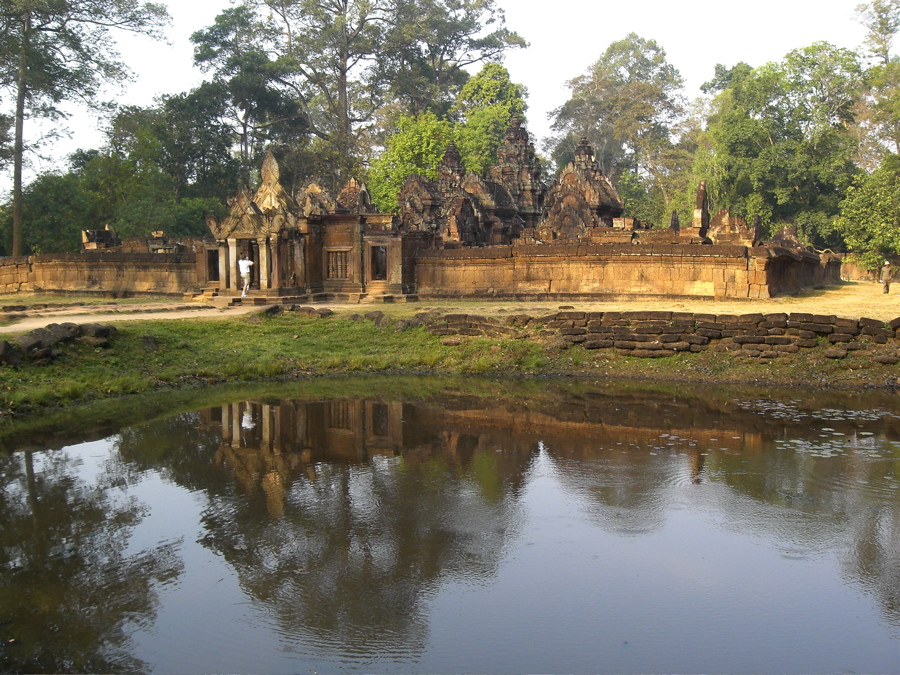 Banteay Srei: from the outside