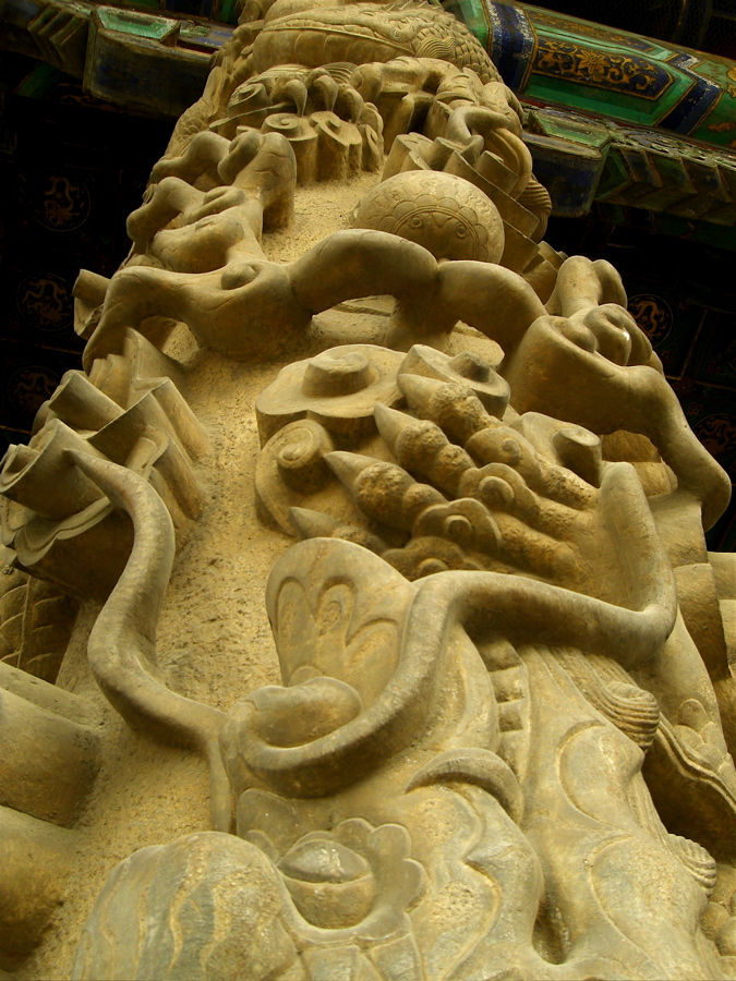 Qufu: Confucius Temple column