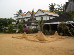Bakong: contemp. monastery and Mt. Meru
