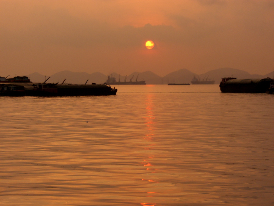 Ko Si Chang sunrise